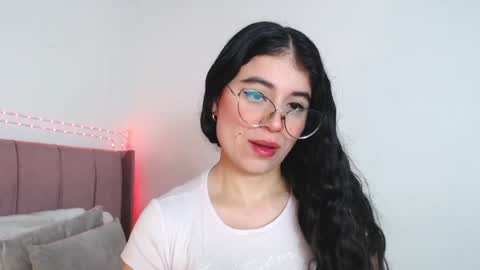 GabrielaRossa online show from July 3, 2026, 12:33 pm