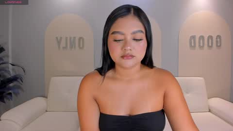 Snapshot of gabriellalee_ chatting on May 30, 2026, 7:44 pm Gabriella Lee online show from May 30, 2026, 7:44 pm