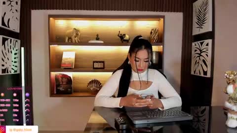 Snapshot of gaby_blaze chatting on December 1, 2024, 8:20 pm Gaby Blaze online show from December 1, 2024, 8:20 pm