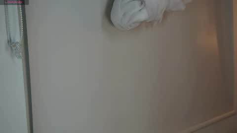 Gaby evansz online show from April 22, 2026, 9:22 am