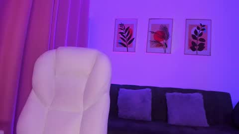 Snapshot of gaby_foox chatting on November 13, 2025, 1:54 pm gaby online show from November 13, 2025, 1:54 pm