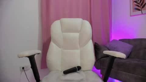 gaby online show from April 22, 2026, 7:37 pm