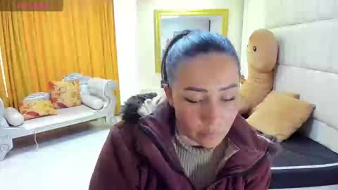 Snapshot of gaby_trent chatting on March 12, 2025, 6:55 pm gabriela online show from March 12, 2025, 6:55 pm