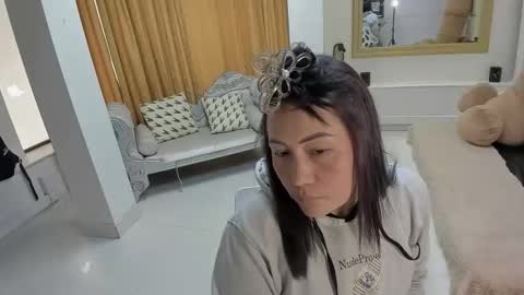 Snapshot of gaby_trent chatting on April 18, 2026, 5:39 pm gabriela online show from April 18, 2026, 5:39 pm