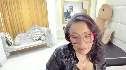 Snapshot of gaby_trent chatting on May 13, 2026, 6:27 pm gabriela online show from May 13, 2026, 6:27 pm