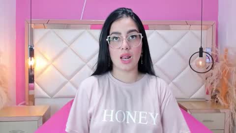 Snapshot of gabyjhons chatting on December 15, 2025, 3:27 pm gabyjhons online show from December 15, 2025, 3:27 pm