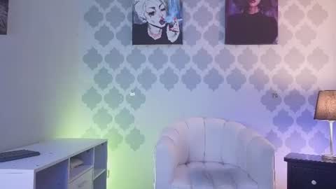 Snapshot of gabypetit chatting on July 5, 2026, 2:13 pm Gaby online show from July 5, 2026, 2:13 pm