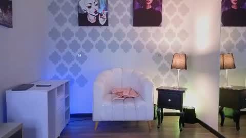 Snapshot of gabypetit chatting on July 17, 2026, 7:52 pm Gaby online show from July 17, 2026, 7:52 pm