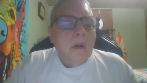 Snapshot of gadude45 chatting on December 15, 2025, 3:22 am gadude45 online show from December 15, 2025, 3:22 am