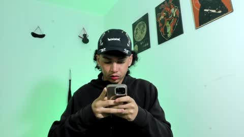 Snapshot of gaeloconner chatting on December 27, 2024, 3:53 am Gael Conner online show from December 27, 2024, 3:53 am