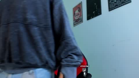 Snapshot of gaeloconner chatting on February 4, 2025, 3:44 am Gael Conner online show from February 4, 2025, 3:44 am