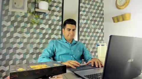 Gael online show from December 5, 2025, 12:14 pm