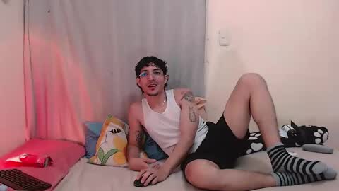 Gaia y Clayde online show from February 17, 2026, 8:15 pm