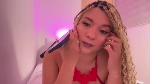 gaia_stonne online show from October 27, 2025, 2:48 am