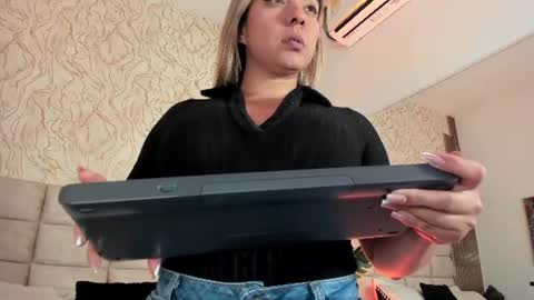 gaia_stonne online show from July 28, 2026, 6:20 pm