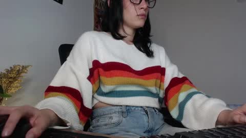 Snapshot of gaitan4 chatting on April 5, 2026, 10:51 pm gaitan4 online show from April 5, 2026, 10:51 pm