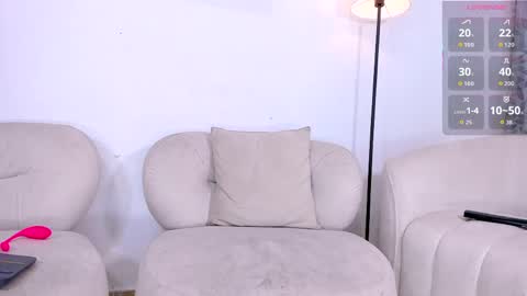 Snapshot of gal_stone_ chatting on May 27, 2026, 12:51 am gal_stone_ online show from May 27, 2026, 12:51 am