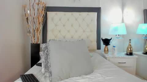 Snapshot of galehodgee chatting on October 31, 2025, 4:24 am Gale online show from October 31, 2025, 4:24 am