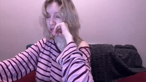 Snapshot of gamachu_ulfinaa chatting on October 7, 2025, 9:12 pm GaamachuuUlfinaa online show from October 7, 2025, 9:12 pm