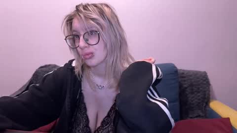 Snapshot of gamachu_ulfinaa chatting on October 31, 2025, 8:21 pm GaamachuuUlfinaa online show from October 31, 2025, 8:21 pm