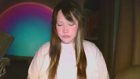 Alex  brb in 2 hours online show from October 7, 2025, 4:04 pm