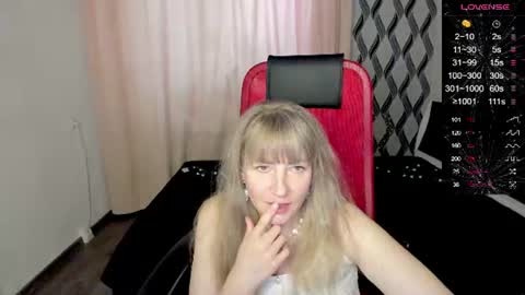 Snapshot of ganet469 chatting on June 16, 2026, 3:20 am Janette online show from June 16, 2026, 3:20 am