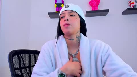 Snapshot of gangster_girl chatting on January 5, 2025, 3:02 pm GANG online show from January 5, 2025, 3:02 pm