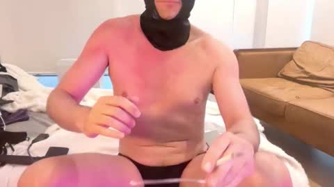 Snapshot of gape_party chatting on December 19, 2025, 8:21 am gape_party online show from December 19, 2025, 8:21 am