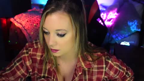 Snapshot of garagesex22 chatting on January 9, 2025, 6:27 am Jenna - be back MONDAY night. online show from January 9, 2025, 6:27 am