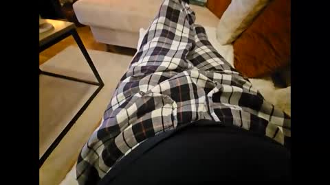 Snapshot of garbis11 chatting on November 1, 2025, 8:27 am garbis11 online show from November 1, 2025, 8:27 am