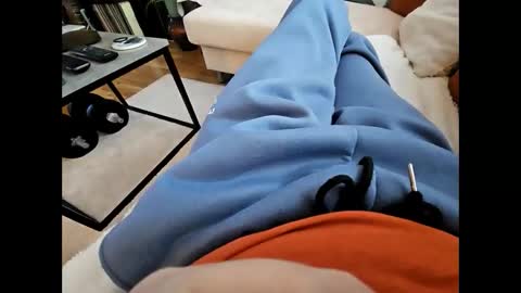 Snapshot of garbis11 chatting on November 28, 2025, 11:57 am garbis11 online show from November 28, 2025, 11:57 am