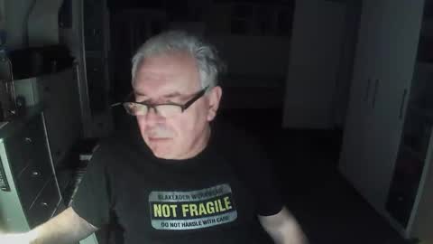Snapshot of gargamil chatting on January 19, 2026, 3:05 pm gargamil online show from January 19, 2026, 3:05 pm