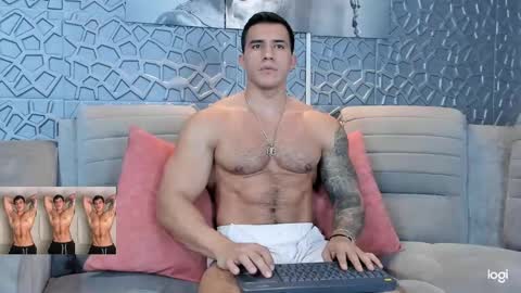 Snapshot of garret_alvin_ chatting on December 28, 2024, 8:36 pm Garret online show from December 28, 2024, 8:36 pm