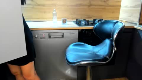garry69eva online show from June 10, 2026, 7:02 pm