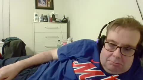 Snapshot of garyg930 chatting on November 15, 2025, 5:27 am Gary online show from November 15, 2025, 5:27 am