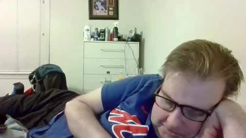 Snapshot of garyg930 chatting on December 20, 2025, 3:02 am Gary online show from December 20, 2025, 3:02 am