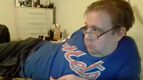 Snapshot of garyg930 chatting on January 16, 2026, 2:48 am Gary online show from January 16, 2026, 2:48 am