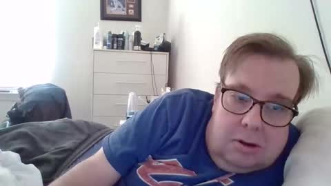 Snapshot of garyg930 chatting on February 1, 2026, 8:18 pm Gary online show from February 1, 2026, 8:18 pm