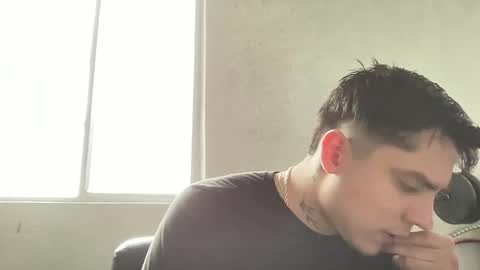 Snapshot of garypinepineapple chatting on April 22, 2026, 6:53 pm garypinepineapple online show from April 22, 2026, 6:53 pm
