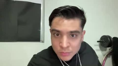 Snapshot of garypinepineapple chatting on June 2, 2026, 4:47 am garypinepineapple online show from June 2, 2026, 4:47 am