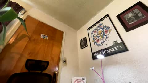 Snapshot of garypumpt chatting on December 3, 2025, 6:39 pm marvin pumpt online show from December 3, 2025, 6:39 pm