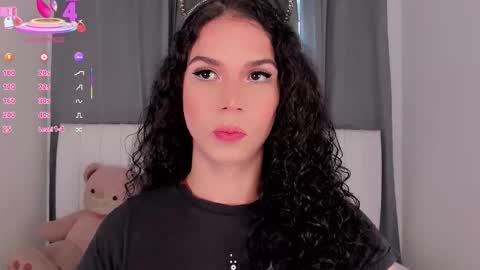 Vnecis Marn online show from October 27, 2025, 5:50 pm