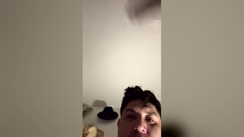 GatoMalo y su gatita online show from March 15, 2026, 6:41 am