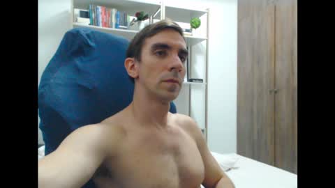 Snapshot of gatosarado23 chatting on January 19, 2025, 3:29 am gatosarado23 online show from January 19, 2025, 3:29 am