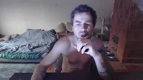 Snapshot of gattaka88 chatting on July 2, 2026, 3:56 am The Naked Welder online show from July 2, 2026, 3:56 am