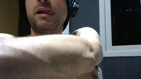 Snapshot of gauchors21 chatting on February 21, 2025, 2:39 am gauchors21 online show from February 21, 2025, 2:39 am