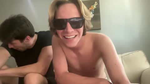 Snapshot of gavinnumbers chatting on October 4, 2025, 6:17 pm gavinnumbers online show from October 4, 2025, 6:17 pm