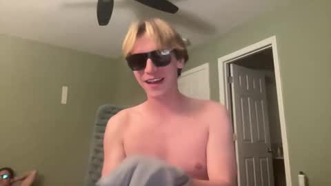 Snapshot of gavinnumbers chatting on November 15, 2025, 3:26 am gavinnumbers online show from November 15, 2025, 3:26 am