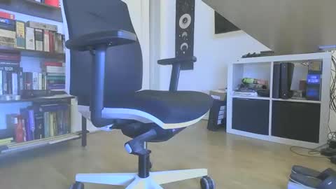 gaymer_play online show from February 18, 2025, 4:26 pm