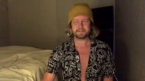 gcsurfer81 online show from September 15, 2025, 7:41 am